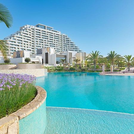 City Of Dreams Mediterranean - Integrated Resort, Casino & Entertainment 레메소스 외부 사진 Hilton Sharm El Sheikh Resort