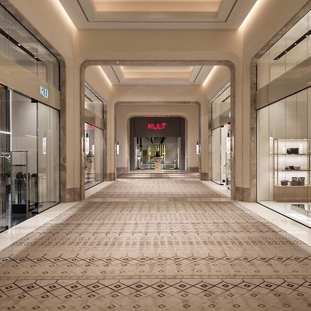 City Of Dreams Mediterranean - Integrated Resort, Casino & Entertainment 레메소스 외부 사진 The interior of the shopping mall