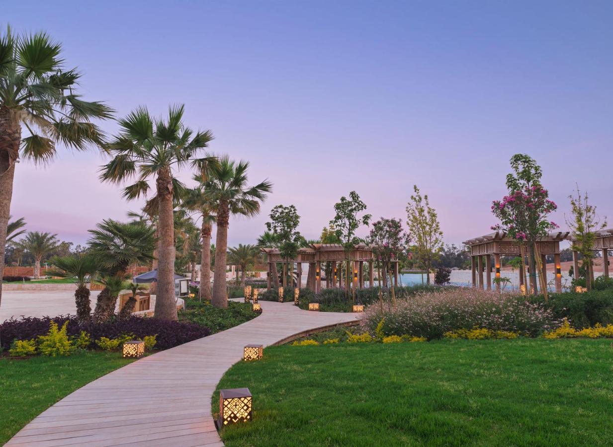 City Of Dreams Mediterranean - Integrated Resort, Casino & Entertainment 레메소스 외부 사진 The Village