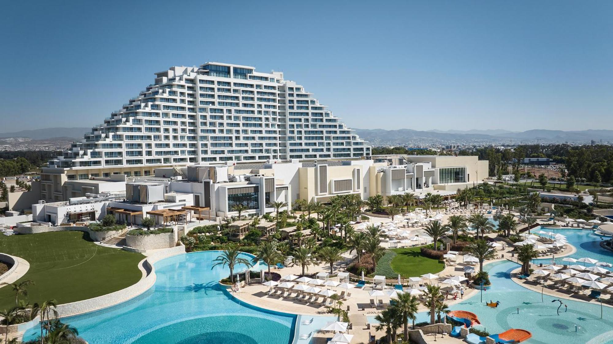City Of Dreams Mediterranean - Integrated Resort, Casino & Entertainment 레메소스 외부 사진 The Atlantis Resort