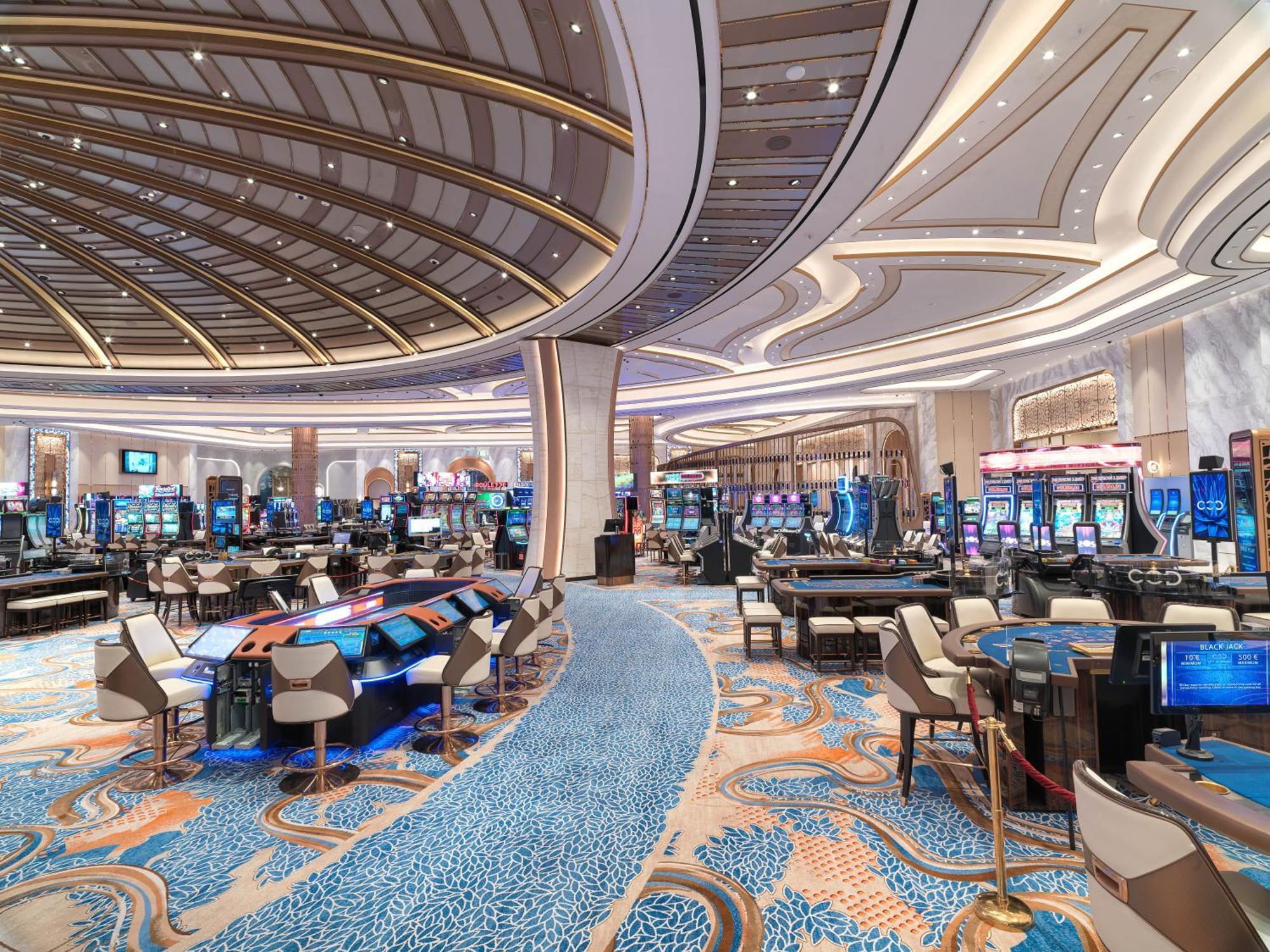 City Of Dreams Mediterranean - Integrated Resort, Casino & Entertainment 레메소스 외부 사진 The casino floor at Wynn Las Vegas