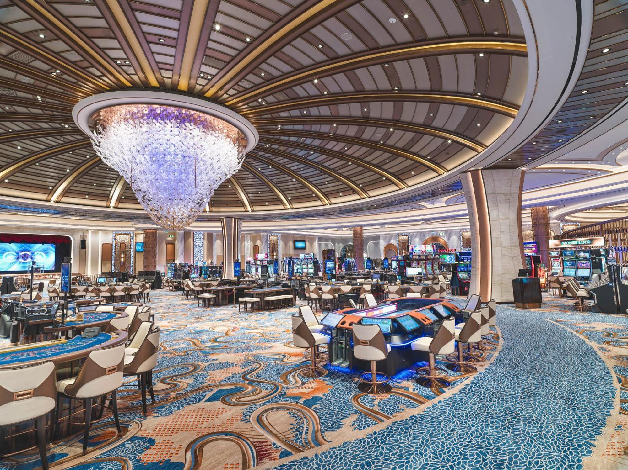 City Of Dreams Mediterranean - Integrated Resort, Casino & Entertainment 레메소스 외부 사진 The casino floor at Wynn Las Vegas