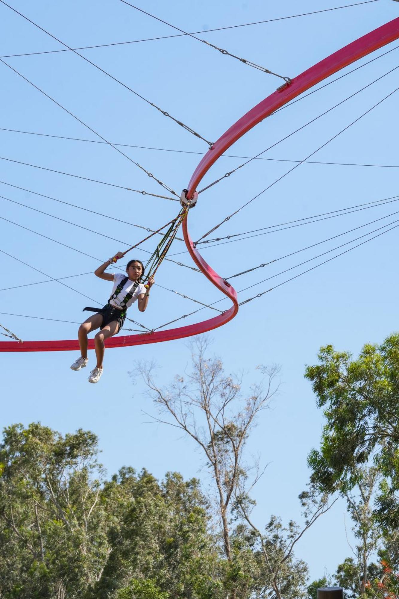 City Of Dreams Mediterranean - Integrated Resort, Casino & Entertainment 레메소스 외부 사진 The 100m long zip line at the Adventure Park