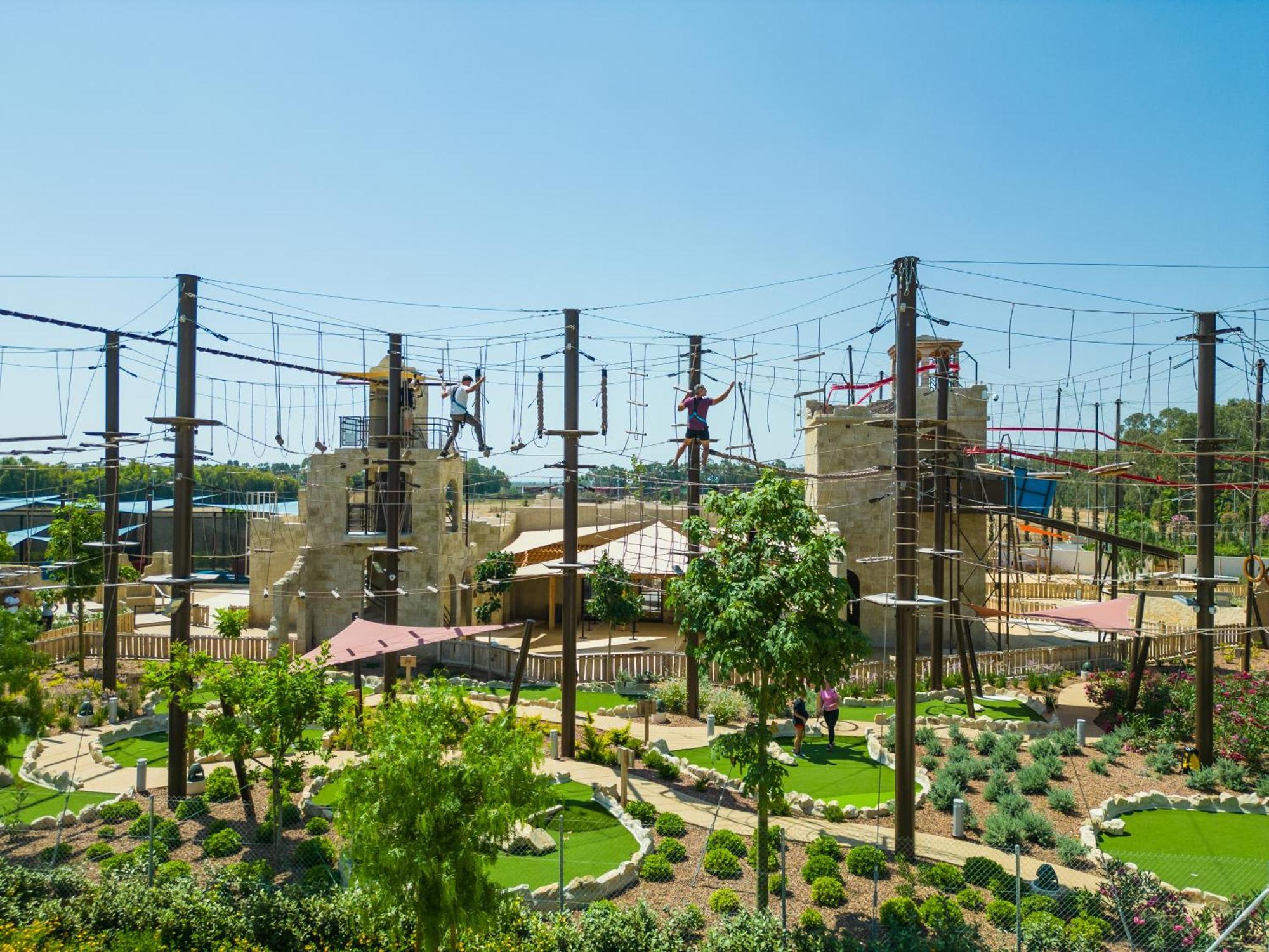 City Of Dreams Mediterranean - Integrated Resort, Casino & Entertainment 레메소스 외부 사진 Adventure Park